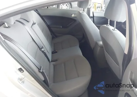 2017 Kia Forte Lx z USA, uszkodzony, nr VIN 3KPFL4A72HE131700